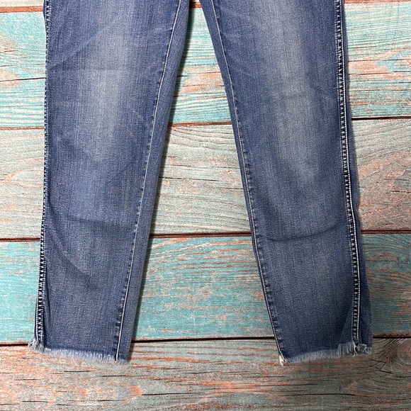 Madewell Blue Jeans Stovepipe Style Size 26 Frayed Hems - Picture 3 of 7
